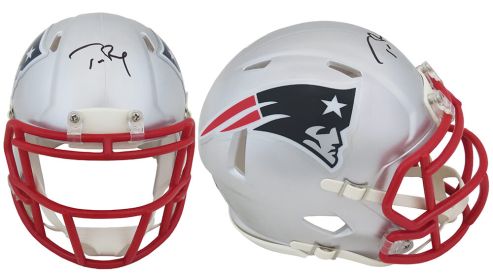 Tom Brady Signed New England Patriots Riddell Speed Mini Helmet