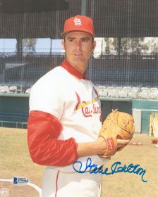 Steve Carlton Signed St. Louis Cardinals Pose Photo